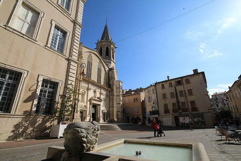 Chez Zabou Apartment Carpentras ภายนอก รูปภาพ